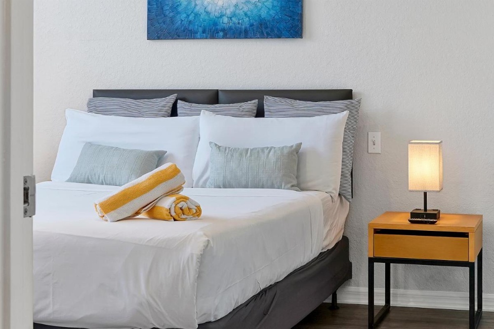 Room image 3